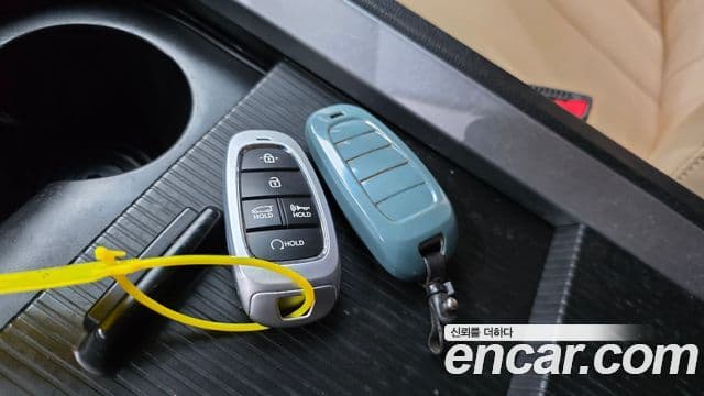Hyundai Staria 2023 — Şəkil 16/20