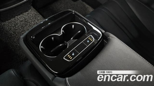 Genesis Electrified G80 2023 — Şəkil 18/20