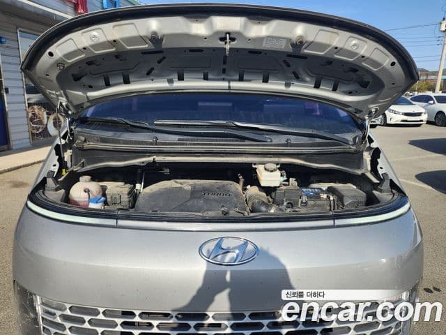 Hyundai Staria 2021 — Şəkil 9/20