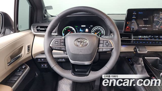 Toyota Sienna 2022 — Şəkil 13/20