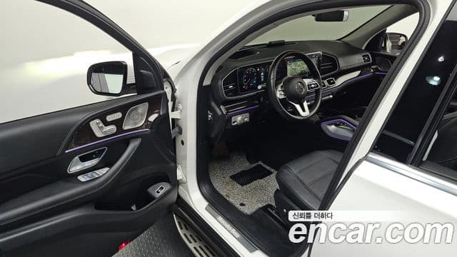 Mercedes-Benz GLE-Class 2023 — ფოტო 11/20