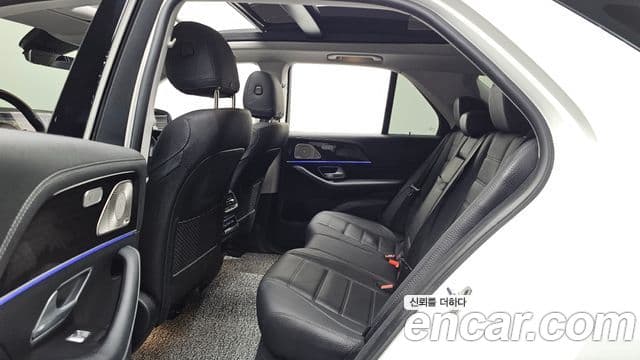 Mercedes-Benz GLE-Class 2023 — ფოტო 12/20