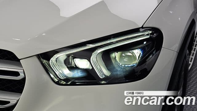 Mercedes-Benz GLE-Class 2023 — ფოტო 20/33