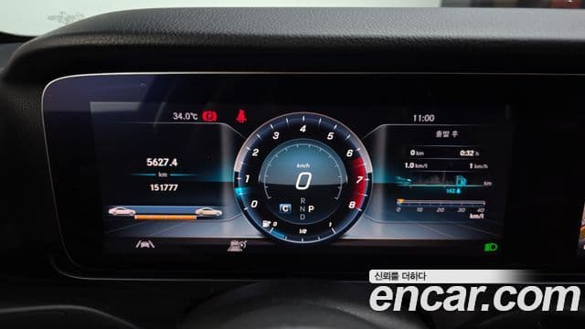 Mercedes-Benz E-Class 2020 — Фото 8/20