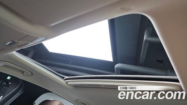 Mercedes-Benz E-Class 2020 — Фото 16/20