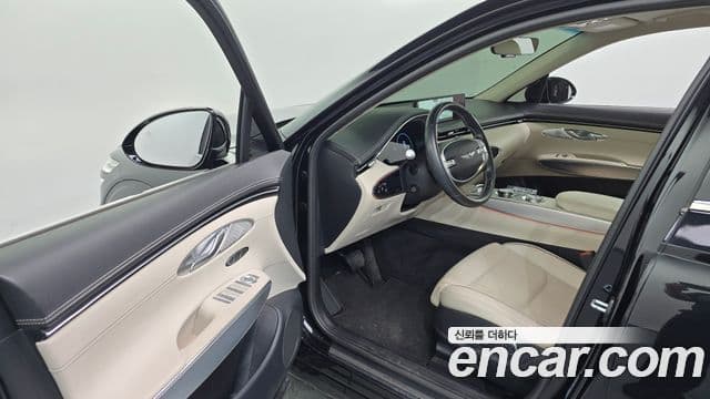Genesis GV70 2022 — ფოტო 10/20