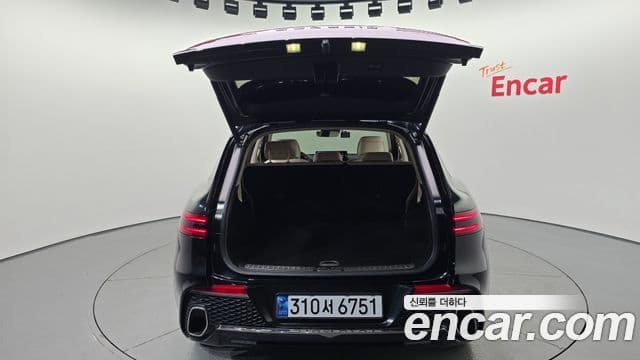 Genesis GV70 2022 — ფოტო 18/20