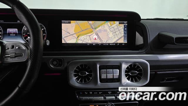 Mercedes-Benz G-Class 2021 — Photo 15/31