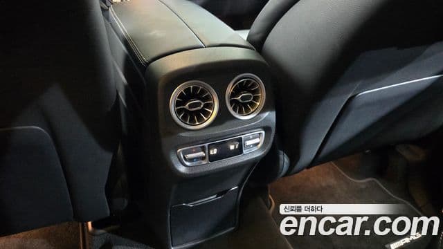 Mercedes-Benz G-Class 2021 — Photo 29/31