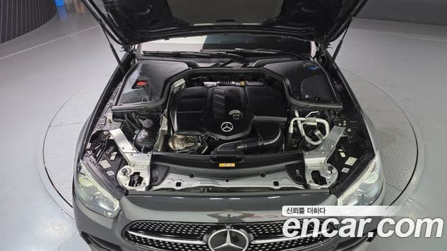 Mercedes-Benz E-Class 2021 — Фото 6/20