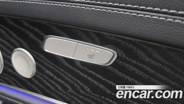 Mercedes-Benz E-Class 2021 — Фото 18/20