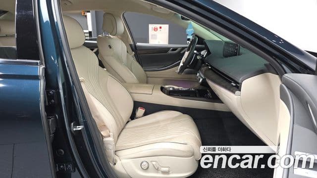 Genesis Electrified G80 2022 — Şəkil 11/20