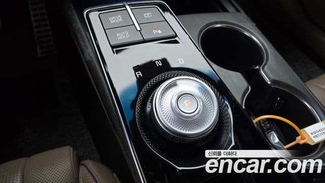 Kia K8 2023 — Şəkil 9/20