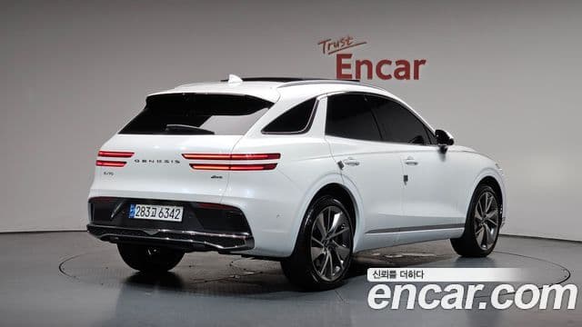 Genesis GV70 2024 — Şəkil 2/20