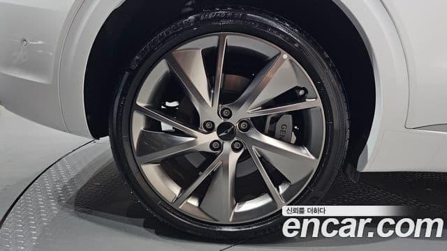 Genesis GV70 2024 — Photo 36/40