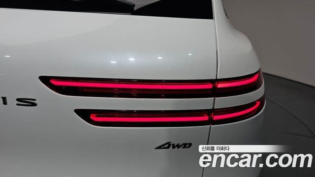 Genesis GV70 2024 — Photo 5/40