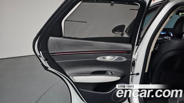 Genesis GV70 2024 — Photo 39/40