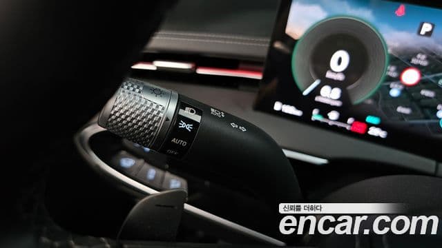 Genesis GV70 2024 — Photo 21/40