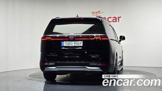 Kia Carnival 2020 — ფოტო 4/20