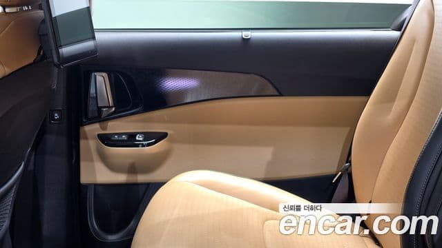 Kia Carnival 2020 — Photo 23/31