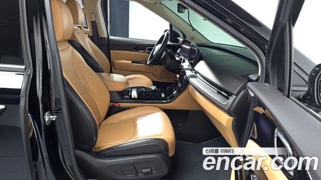Kia Carnival 2020 — Photo 2/31