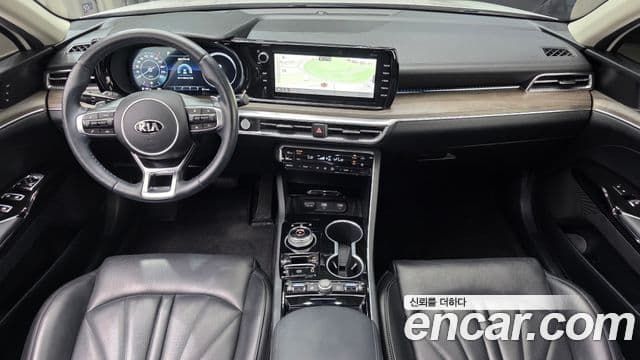 Kia K5 2021 — ფოტო 7/20