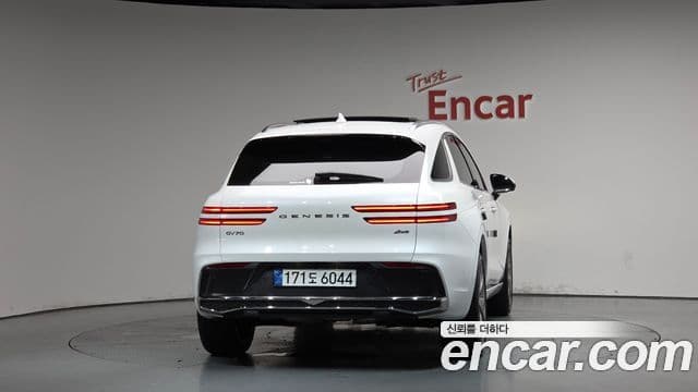 Genesis GV70 2025 — ფოტო 4/20