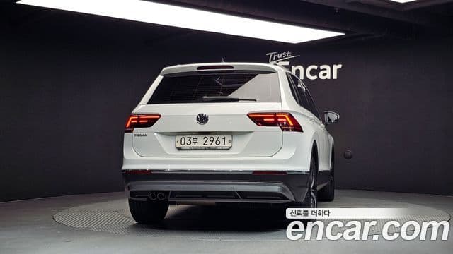 Volkswagen Tiguan 2018 — Şəkil 3/20