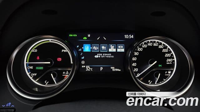 Toyota Camry 2022 — ფოტო 2/30