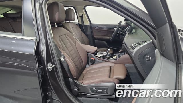 BMW X4 2025 — Фото 12/20