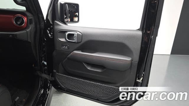 Jeep Wrangler 2023 — Photo 16/30