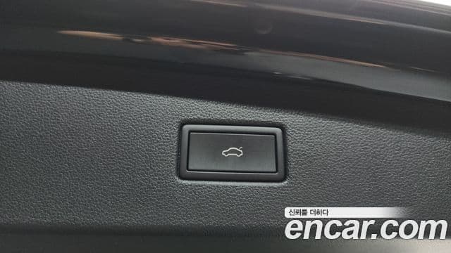 Volkswagen Tiguan 2022 — Şəkil 19/20