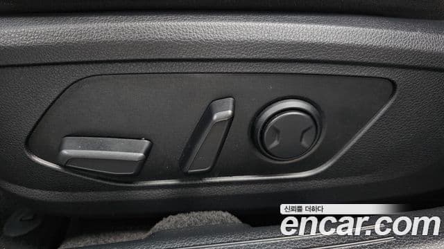 Kia K5 2023 — Photo 23/35