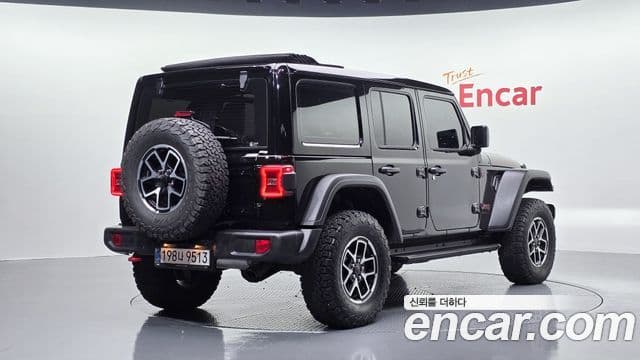 Jeep Wrangler 2025 — Фото 2/20