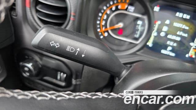 Jeep Wrangler 2025 — Photo 26/33