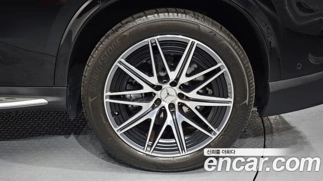 Mercedes-Benz GLC-Class 2024 — Şəkil 17/34