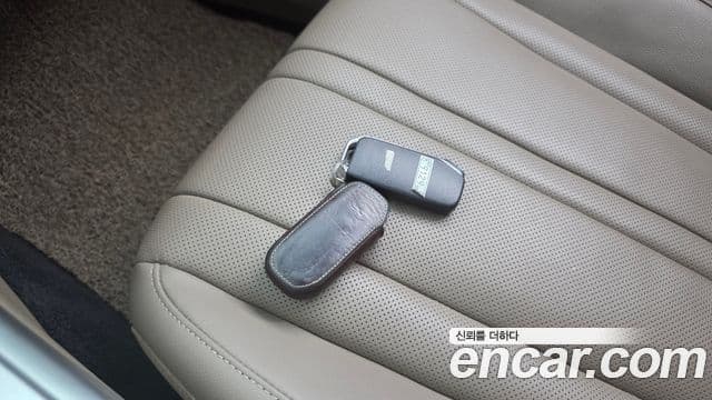 Kia K8 2022 — Şəkil 18/20