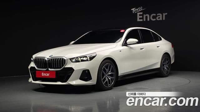 BMW 5 Series 2025 — ფოტო 1/20