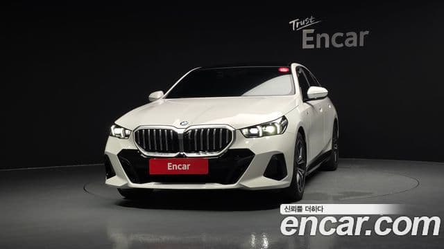 BMW 5 Series 2025 — ფოტო 3/20