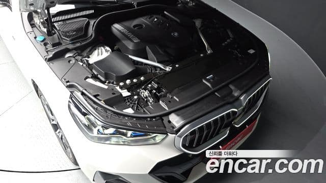BMW 5 Series 2025 — фото 6 из 20