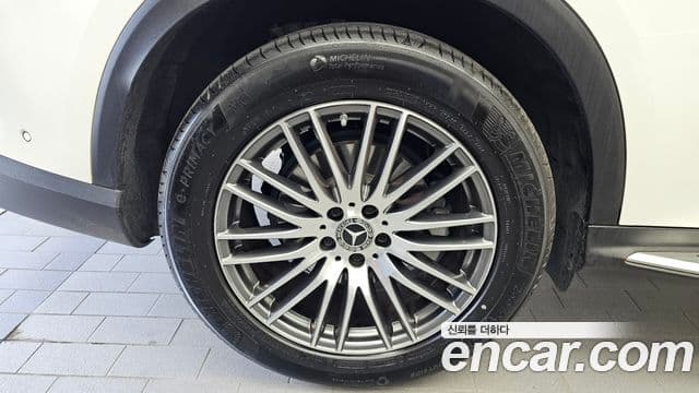 Mercedes-Benz GLC-Class 2025 — фото 5 из 20