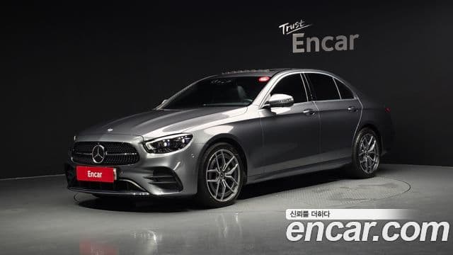 Mercedes-Benz E-Class 2022 — Фото 1/20