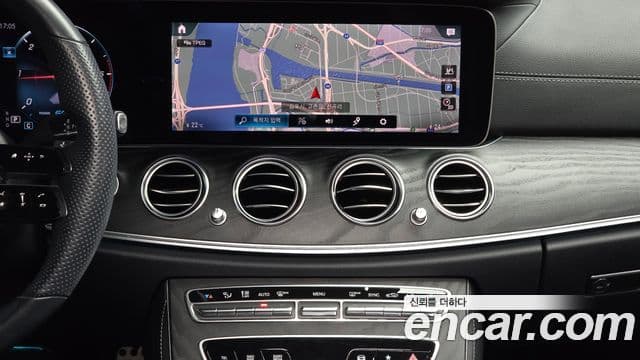 Mercedes-Benz E-Class 2022 — Фото 14/20