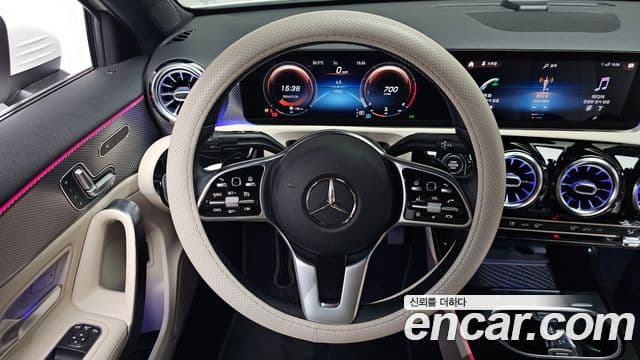 Mercedes-Benz A-Class 2021 — Фото 13/20