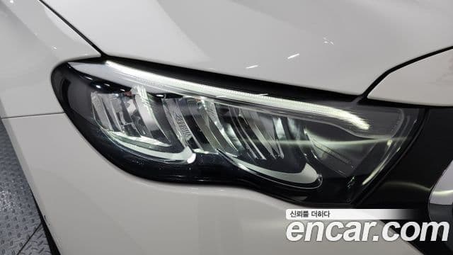 Mercedes-Benz E-Class 2024 — Photo 5/33