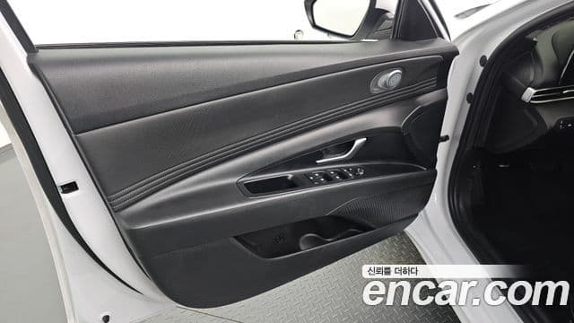 Hyundai The New Avante Hybrid 2021 — Şəkil 8/30