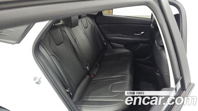 Hyundai The New Avante Hybrid 2021 — Şəkil 13/30