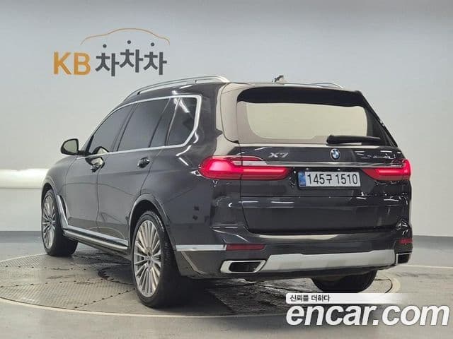 BMW X7 2022 — ფოტო 1/20