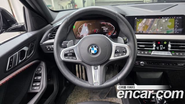 BMW 1 Series 2021 — ფოტო 13/20