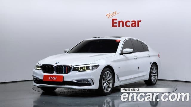 BMW 5 Series 2018 — ფოტო 1/20